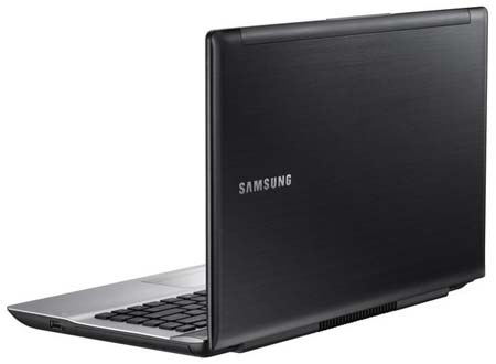 Samsung демонстрирует ноутбук QX412